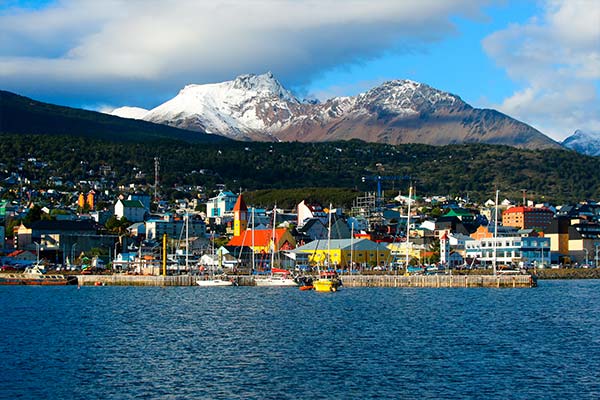 Disembarkation-Ushuaia.jpg